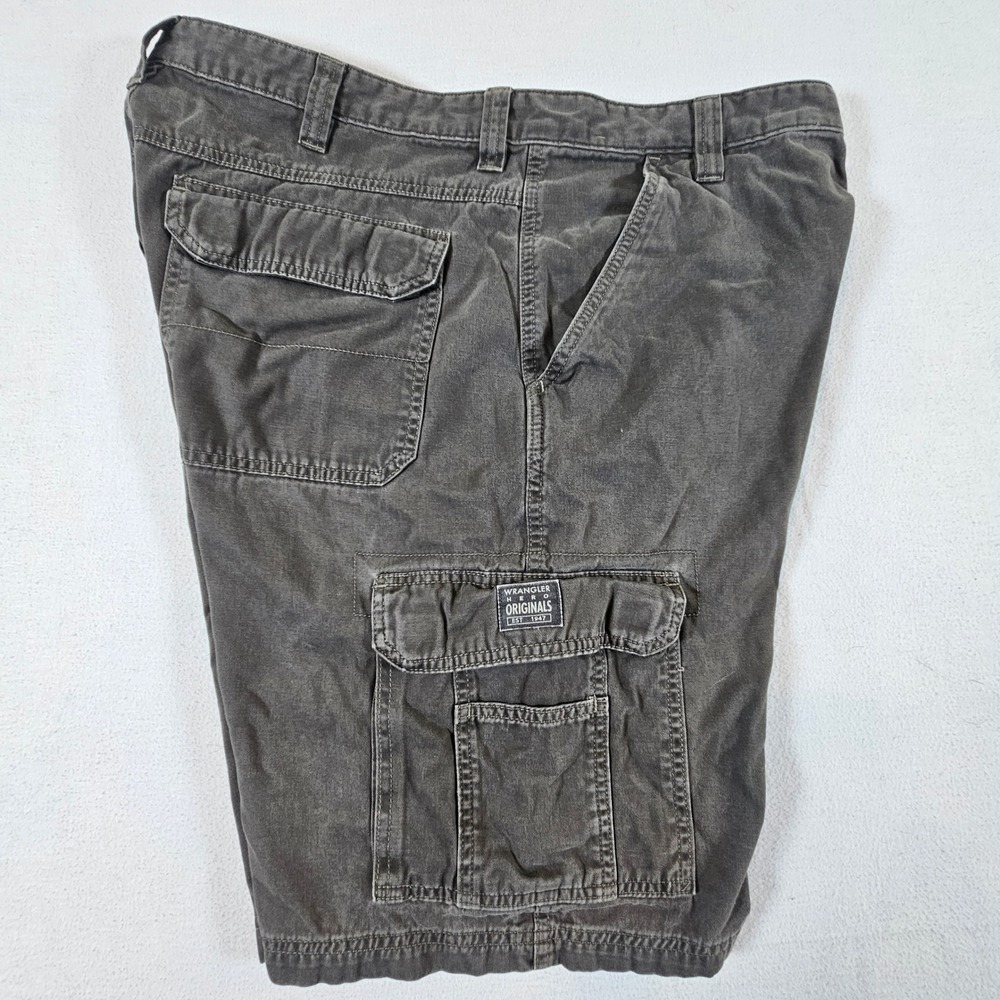 Wrangler Hero Originals Cargo Shorts Mens 36 Black Faded Cotton Relaxed Utility - Picture 4 of 11